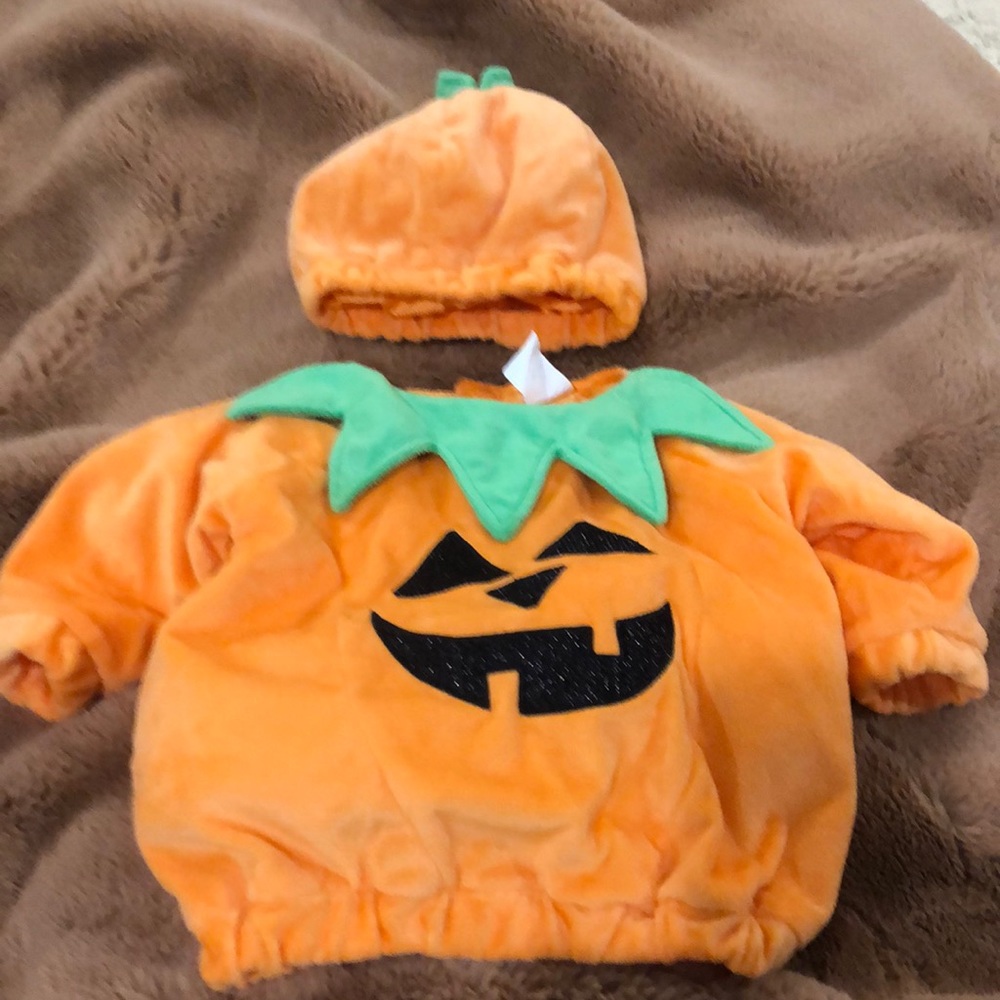 Baby Hyde & EEK pumpkin Jack-o-lantern Halloween costume size 0-6 months